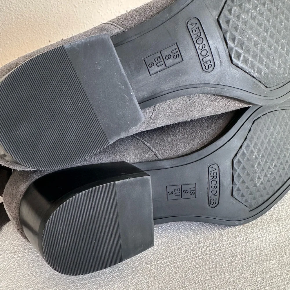 New Aerosoles Crosswalk Gray Suede Ruffled Ankle Booties Women’s 8M - Picture 13 of 14